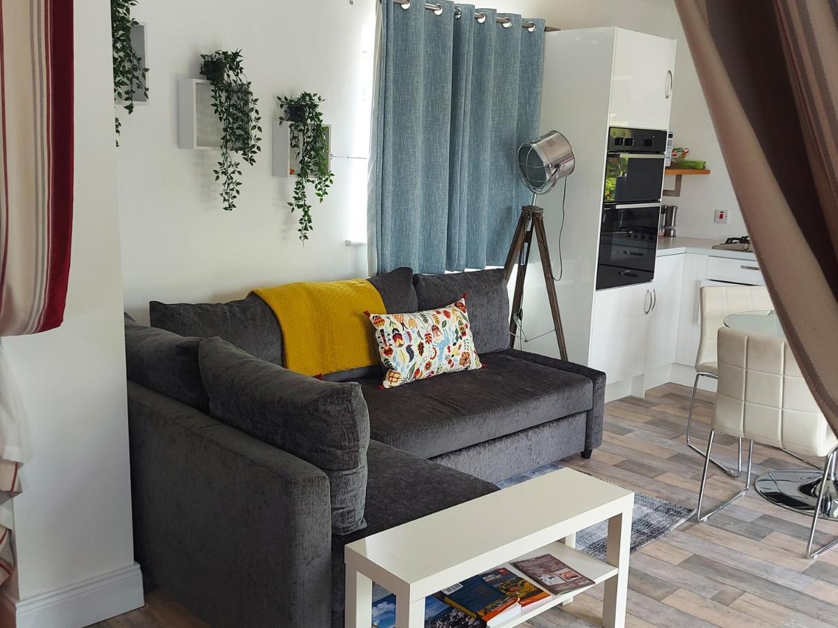 Bunlin Heights Self Catering Studio ميلفورد المظهر الخارجي الصورة